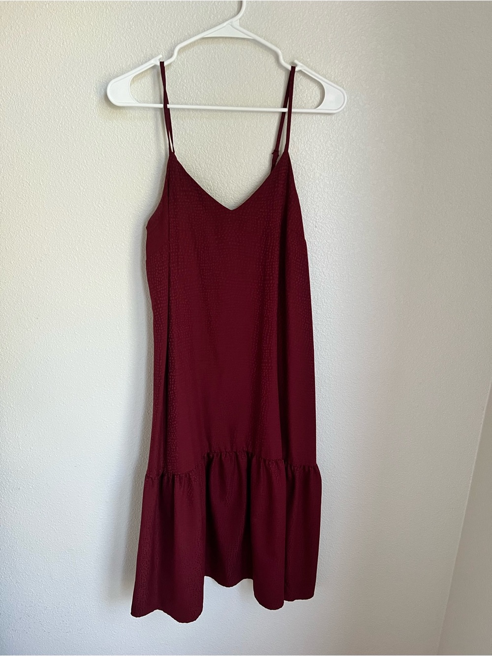 The Nines by HATCH Burgundy V-Neck Spaghetti Strap Midi Dress